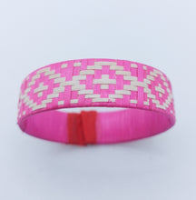 Cargar imagen en el visor de la galería, Pink Tucumã Woven Bracelet I