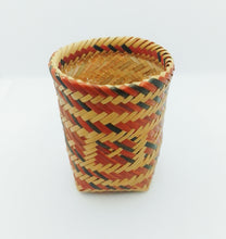 Cargar imagen en el visor de la galería, Red Baniwa Woven Basket