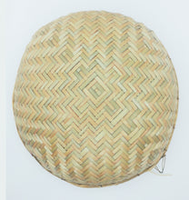 Load image into Gallery viewer, Black and Red Baniwa Woven Tray Basket