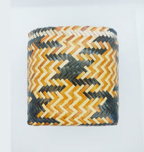 Load image into Gallery viewer, Black & Brown Baniwa Woven Basket with Lid