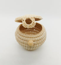 Load image into Gallery viewer, Medium Tikuna Woven Basket II
