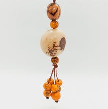 Load image into Gallery viewer, Yellow Acai and Jarina Cluster Necklace