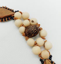 Load image into Gallery viewer, Acai Seeds Cluster and Pona Seed Bracelet