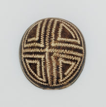 Cargar imagen en el visor de la galería, Small Amazon Carved Gourd II