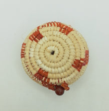 Cargar imagen en el visor de la galería, Medium Tikuna Woven Basket V
