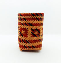 Cargar imagen en el visor de la galería, Red Baniwa Woven Basket
