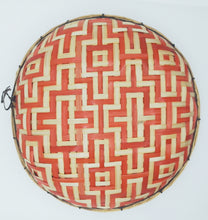 Cargar imagen en el visor de la galería, Red Baniwa Woven Tray Basket
