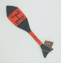 Cargar imagen en el visor de la galería, Wai-Wai Small Painted Ceremonial Paddle I
