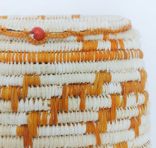 Load image into Gallery viewer, Large Tikuna Coiled Tucumã Purse
