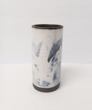 Cargar imagen en el visor de la galería, Marble Small Vase
